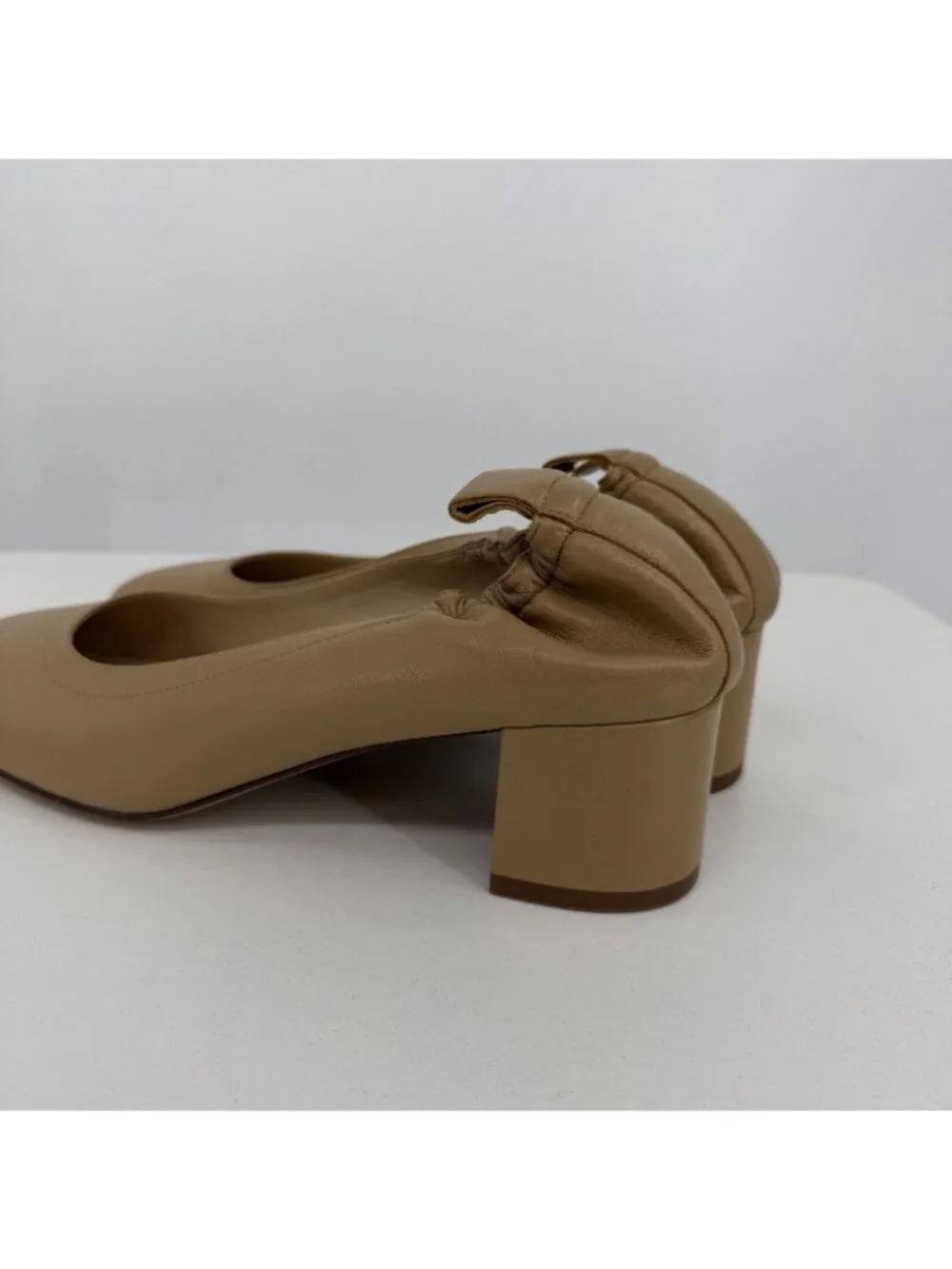 Everlane Italian Leather Day Heel Light Taupe 10 Women's Elastic Back Comfort